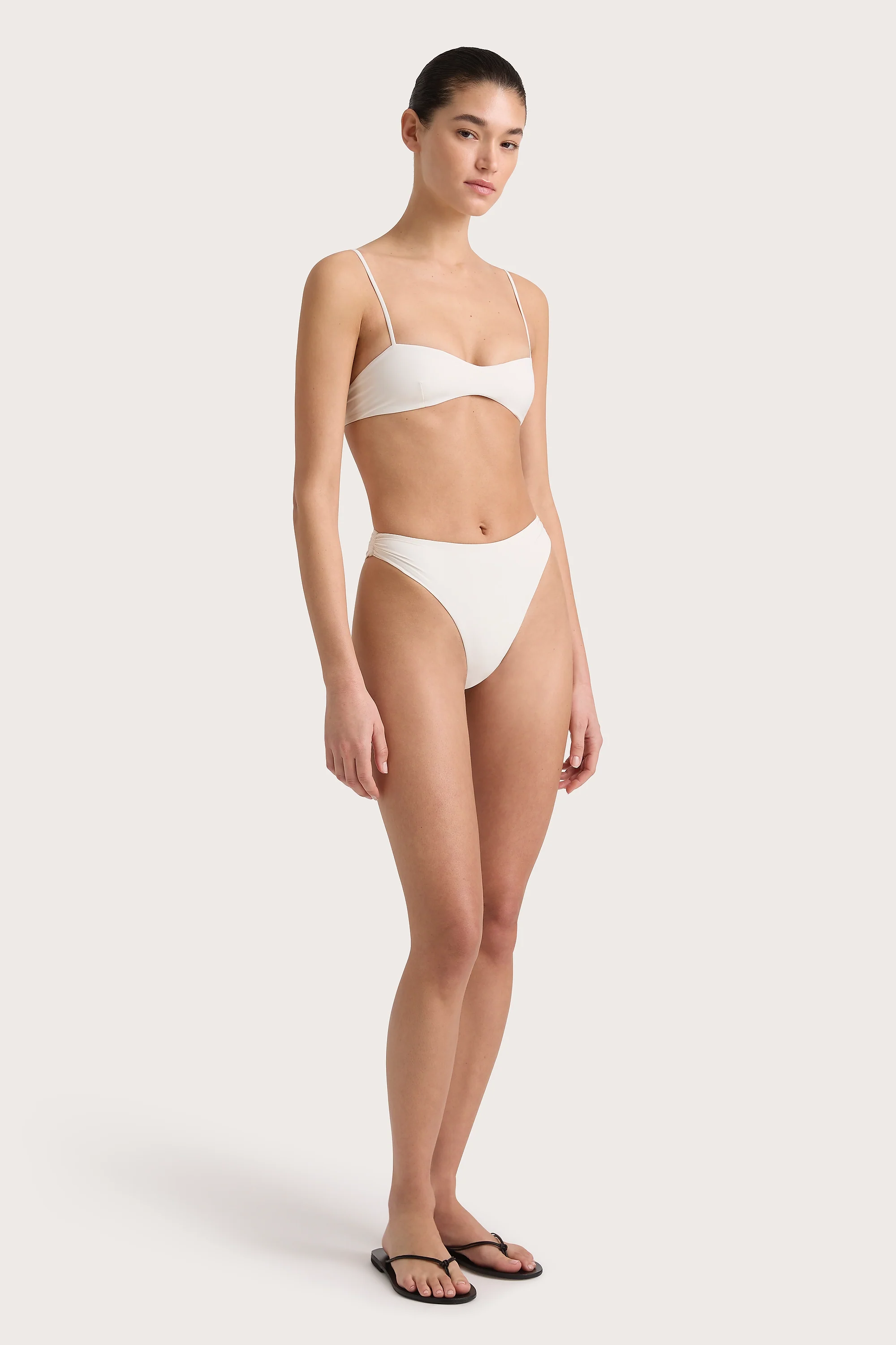 Evora Bikini Top White - Final Sale - Image 2