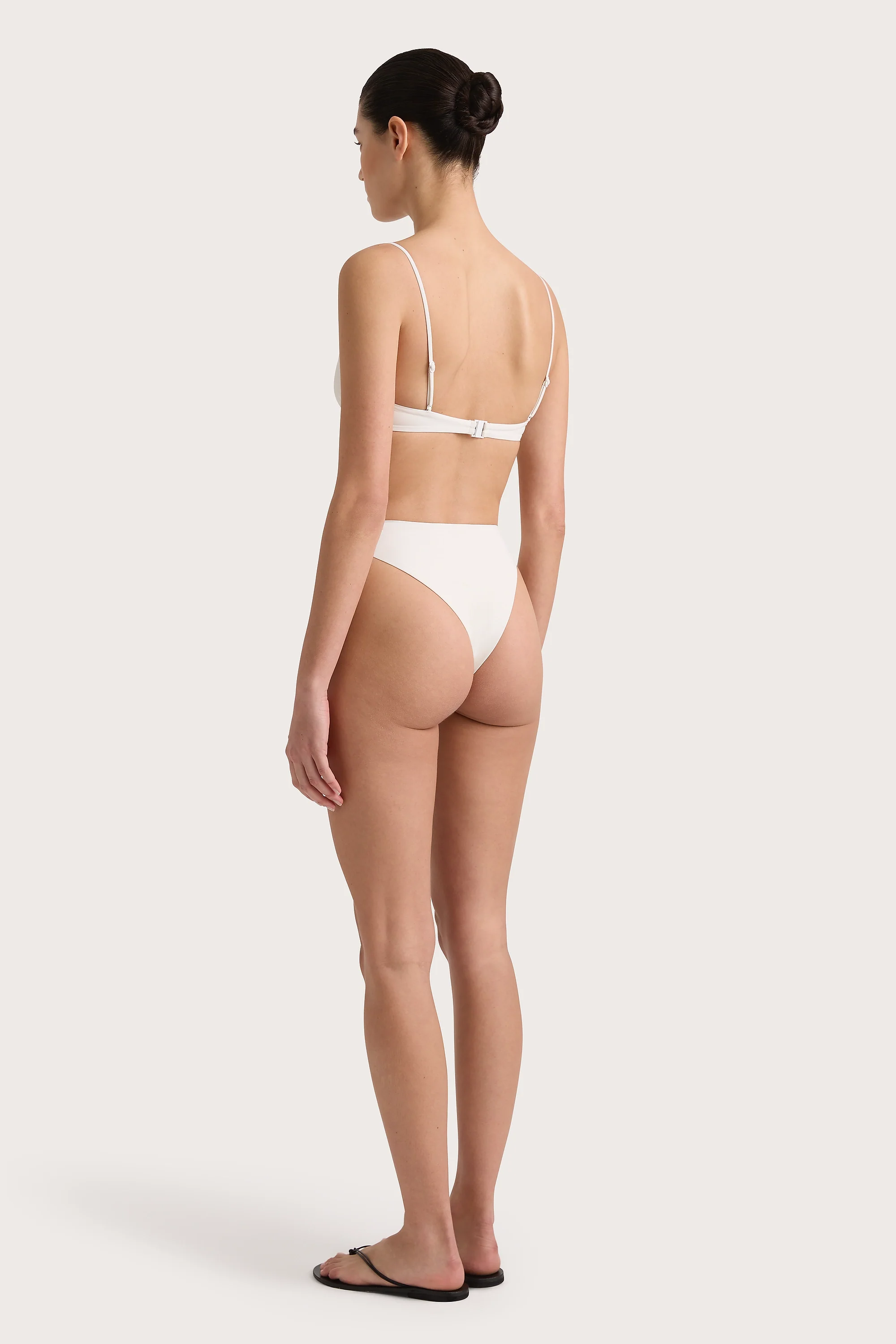 Evora Bikini Top White - Final Sale - Image 4