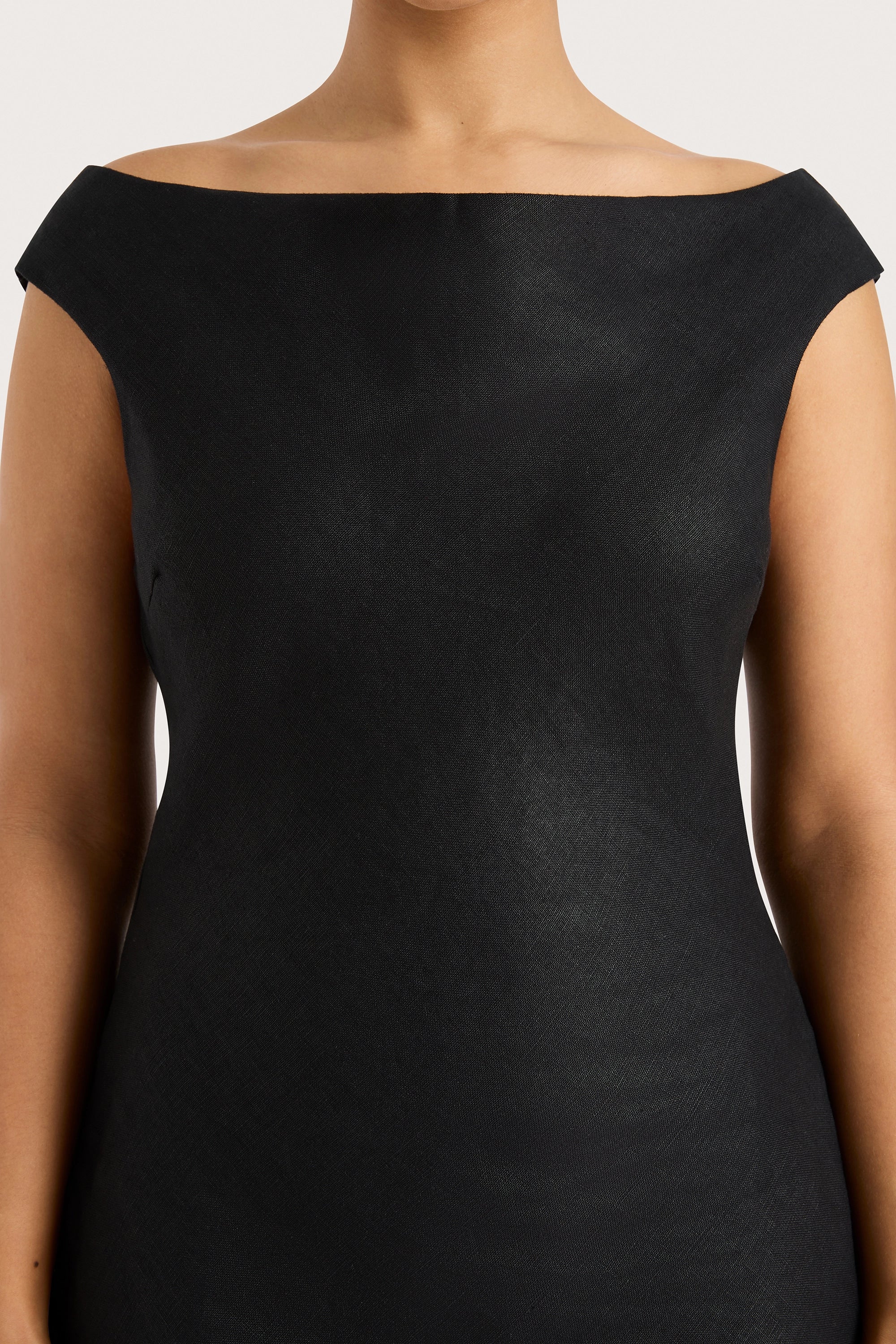 Ilride Top Black - Final Sale - Image 5