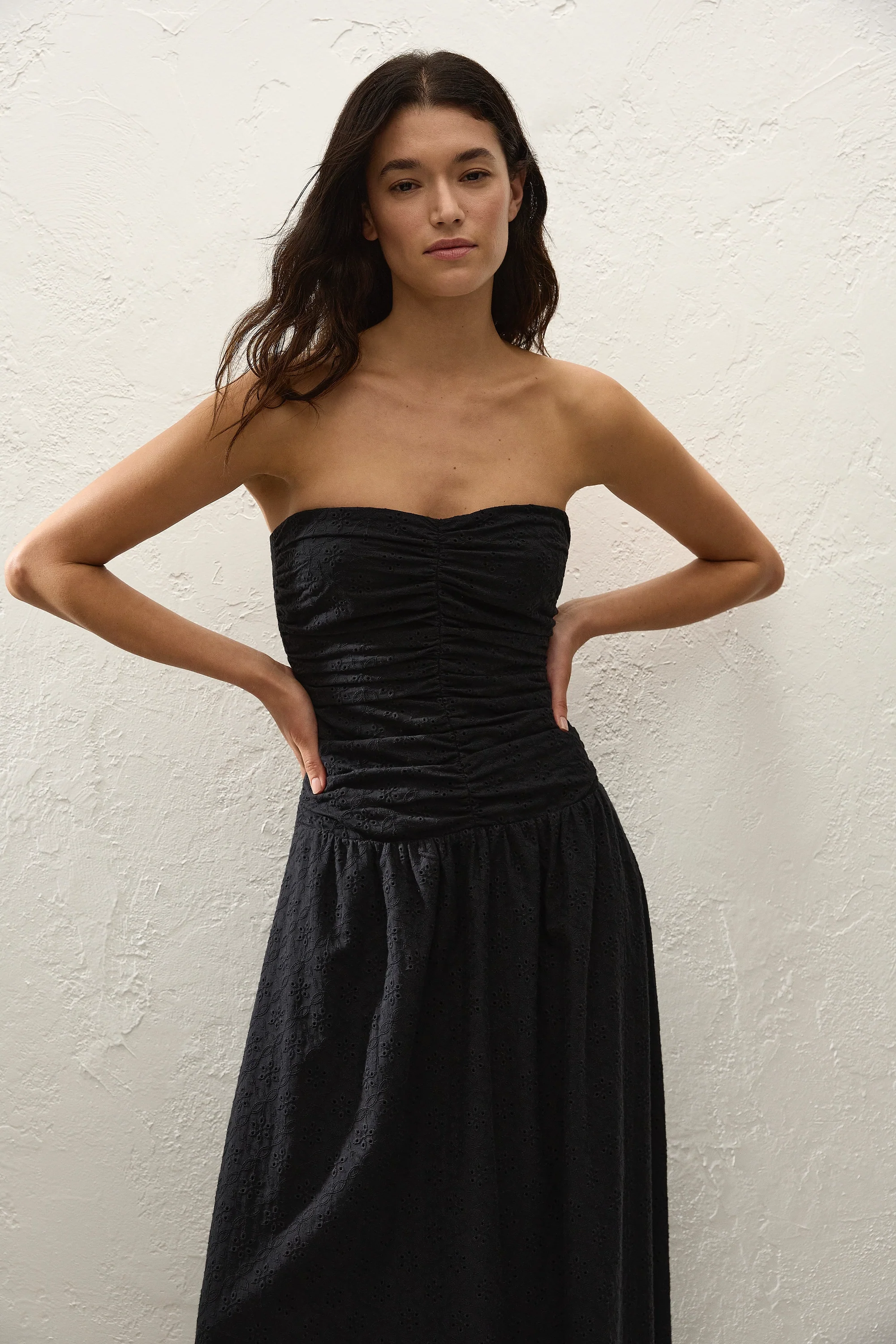 Lia Maxi Dress Valentina Broderie Black - Image 4