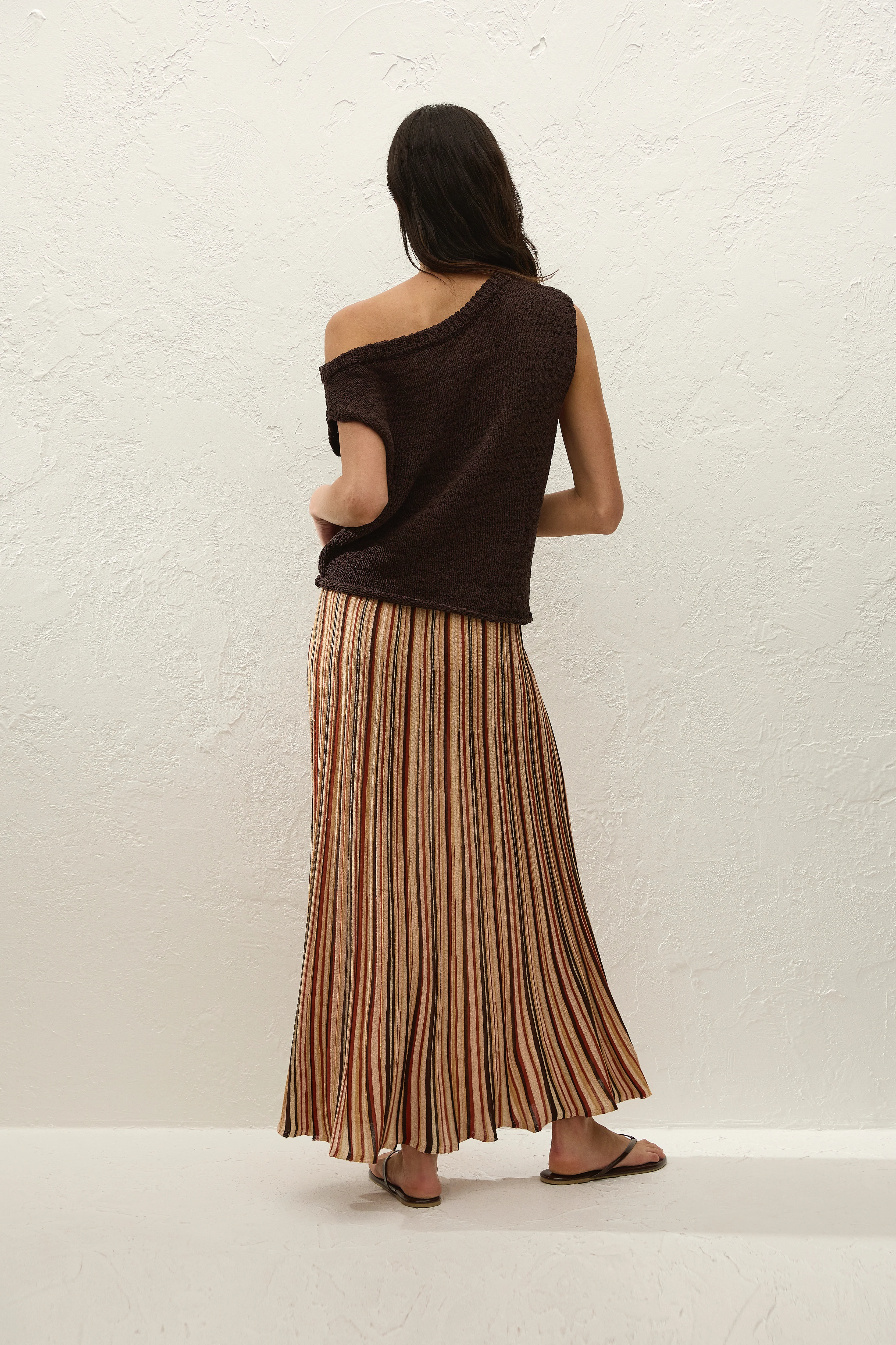 Micah Top Carob - Image 5