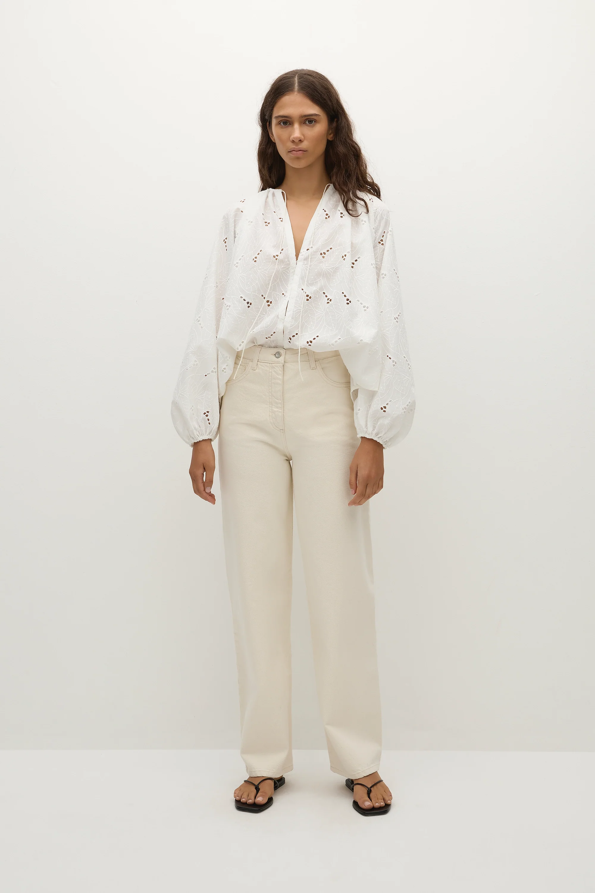 Thora Blouse Birgitta Broderie Anglaise White - Final Sale