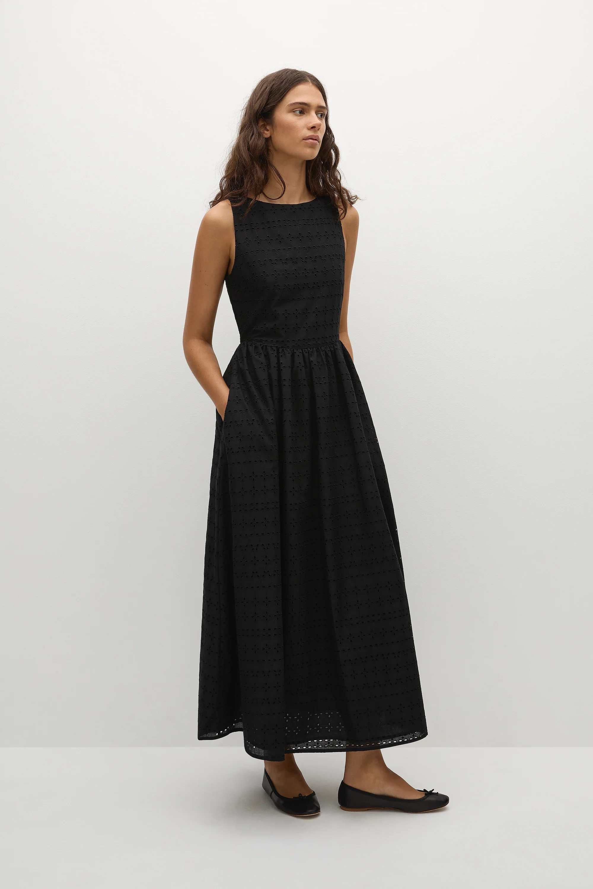 Tuva Midi Dress Agnes Broderie Anglaise Black - Final Sale - Image 3